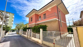 Comodo trilocale a 30 mt dal mare, Senigallia - SE073